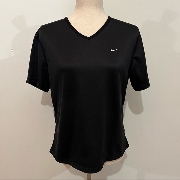 NIKE Women's Dri-FIT Black Short Sleeve Sport Tee - Picture 1 of 4